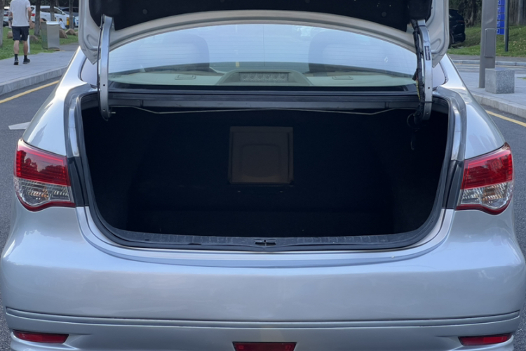 日产 轩逸 2012款 经典 1.6XE 自动舒适版局部细节23