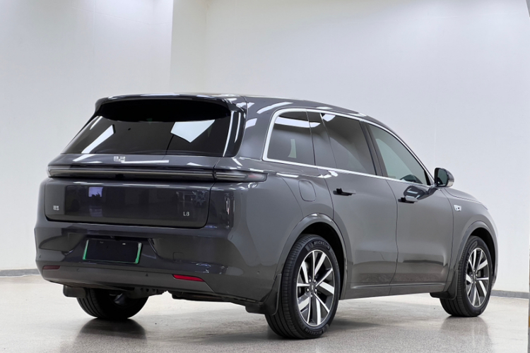 理想汽车 理想L8 2023款 Pro车身外观6011
