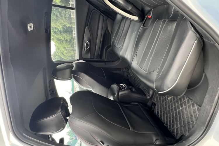 广汽传祺 2023款 影豹H 高能混动版中控内饰7008