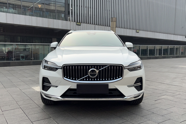 沃尔沃XC60 2023款 B5 四驱智逸豪华版车身外观6001