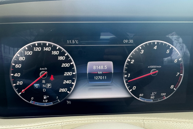 奔驰 迈巴赫S级 2018款 S 450 4MATIC中控内饰15