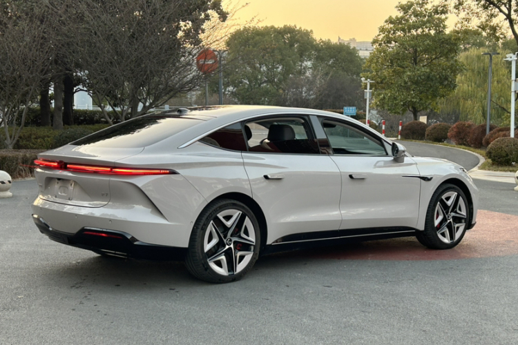 飞凡汽车 飞凡F7 2023款 改款 性能Pro版车身外观6007