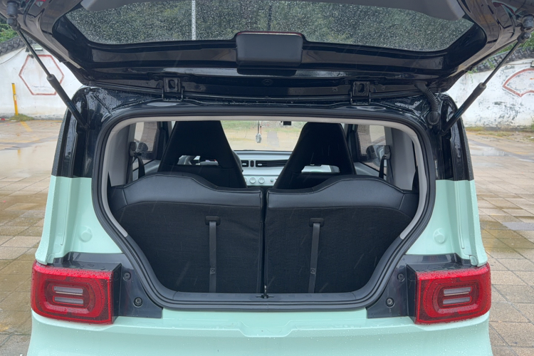 五菱汽车 宏光MINIEV 2021款 马卡龙夹心款 170km 三元锂局部细节23