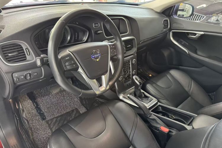 沃尔沃V40 2016款 T3 智逸版中控内饰7003