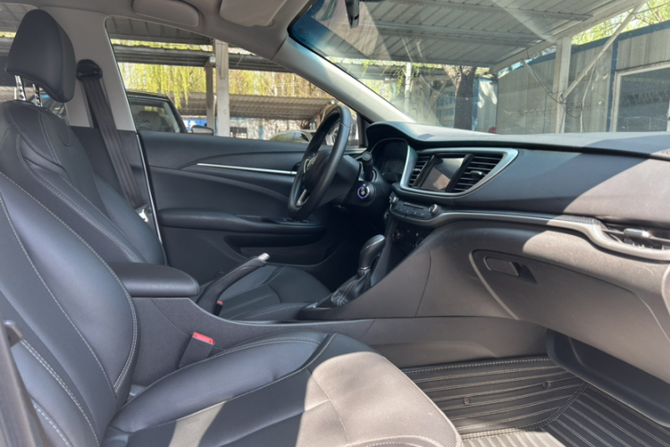 别克 英朗 2021款 改款 典范 1.5L 自动精英型中控内饰7003