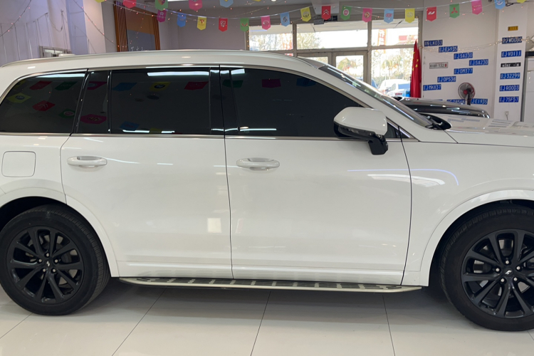 理想汽车 理想ONE 2021款 增程6座版车身外观6002