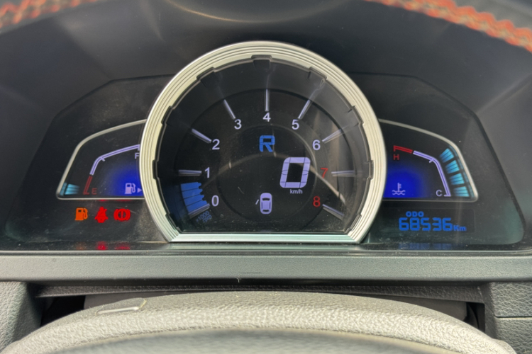 纳智捷 优6 SUV 2017款 1.8T 科技超值型中控内饰15