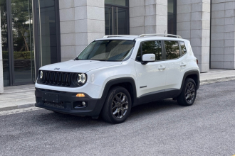 Jeep 自由侠 2018款 互联大屏版 180T 自动动能版+