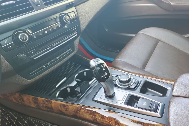 宝马X5(进口) 2011款 xDrive35i 豪华型局部细节18