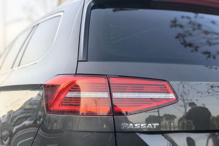 大众 蔚揽 2017款 380TSI 两驱畅行版车身外观6011