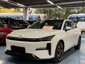 吉利银河 银河L6 2023款 125km 星舰