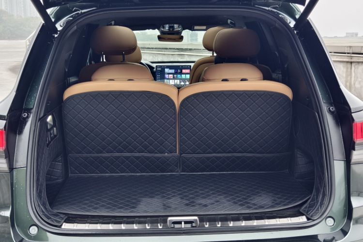 领克09 EM-P 2024款 2.0TD EM-P 四驱HALO 六座局部细节23