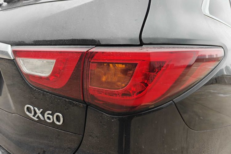 英菲尼迪QX60(进口) 2018款 2.5 S/C Hybrid 两驱卓越版 国VI车身外观6010