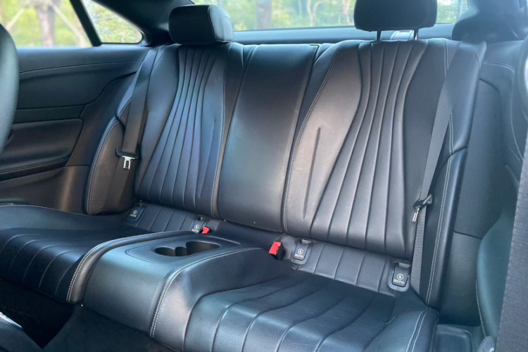 奔驰E级(进口) 2017款 E 200 4MATIC 轿跑车中控内饰7003