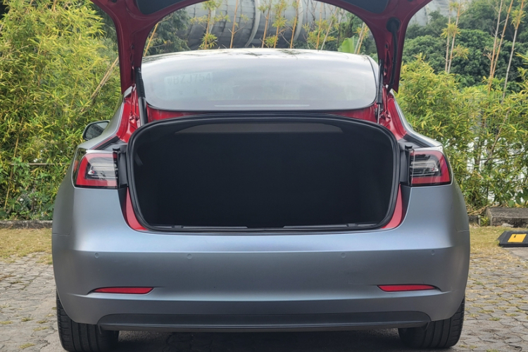 特斯拉 Model 3 2022款 Performance高性能全轮驱动版局部细节23