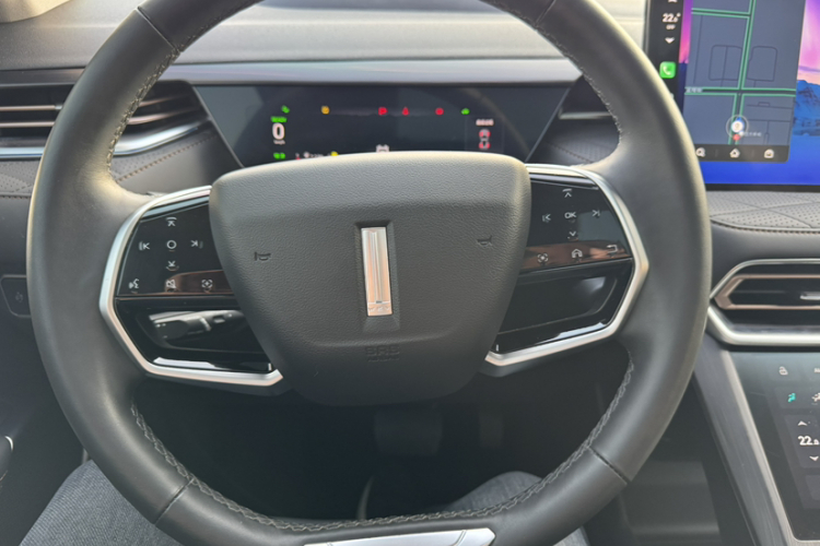 魏牌 拿铁DHT 2022款 1.5T DHT超大杯局部细节13