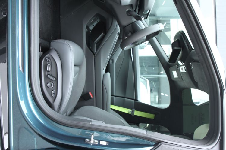 小鹏P7 2025款 750 四驱高性能 Ultra中控内饰7007