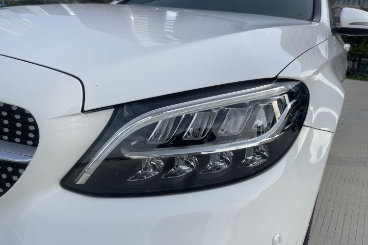 奔驰C级 2021款 C 260 L 运动版局部细节36