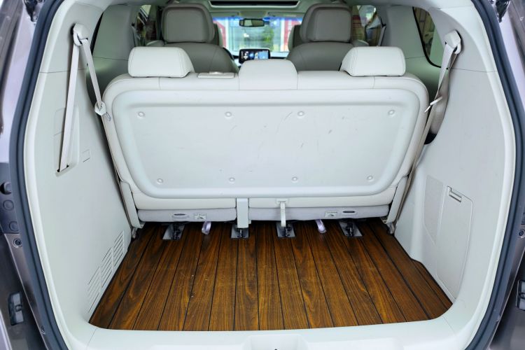 别克GL8 2022款 陆上公务舱 652T 豪华型局部细节23