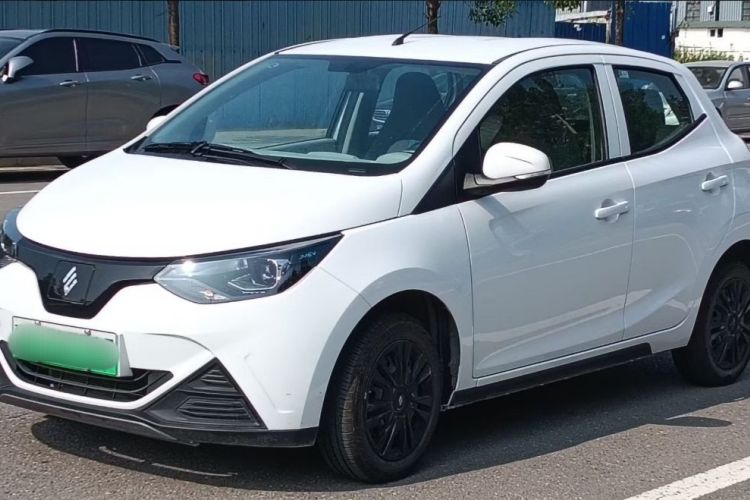 江铃集团新能源 易至EV2 2024款 201km 舒适型车身外观1