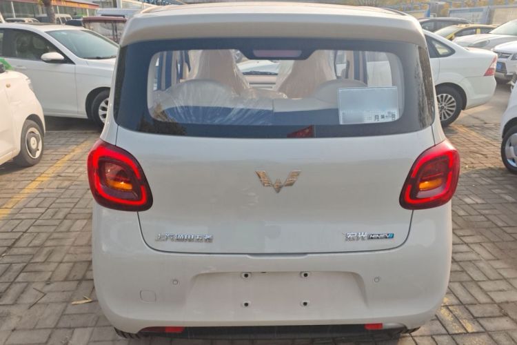 五菱汽车 宏光MINIEV 2025款 四门版 进阶款车身外观6004