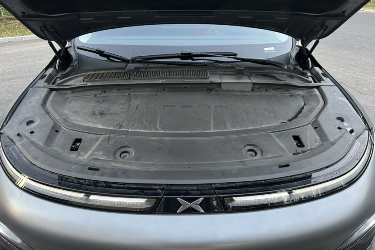 小鹏G6 2023款 755 超长续航 Pro车身外观6004