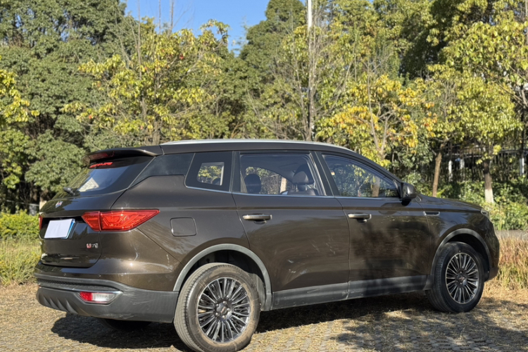 中国重汽VGV VGV U70 2020款 1.5T 自动智享精英版 7座车身外观6004