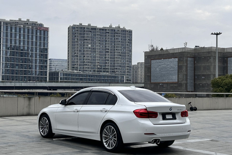 宝马3系 2019款 320Li 时尚型车身外观6005