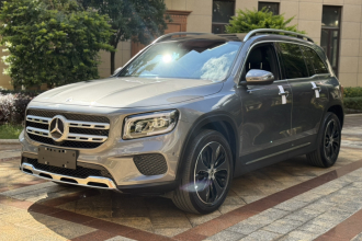 奔驰GLB 2023款 GLB 220 时尚型