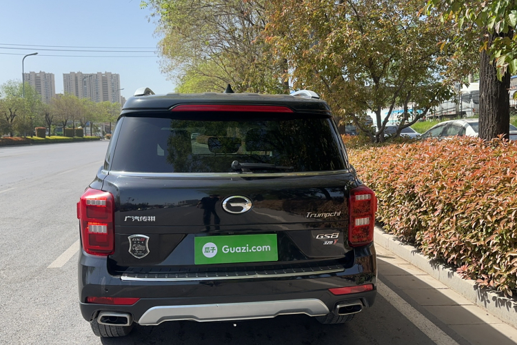 广汽传祺 传祺GS8 2017款 320T 两驱豪华智联版（七座）车身外观6004