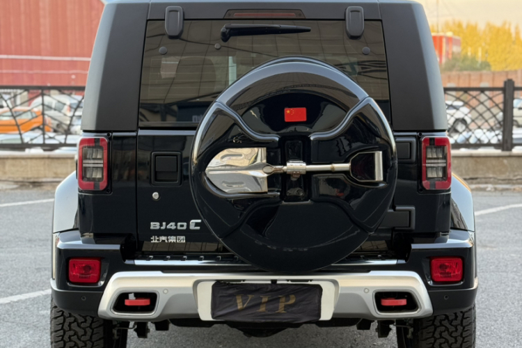 北京BJ40 2024款 2.0T 城市猎人荣耀版车身外观6003