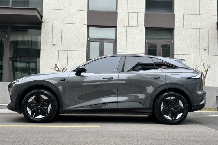 深蓝汽车 深蓝S07 2024款 215Max 增程版车身外观6005