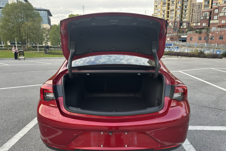 别克 君威 2017款 20T 精英型车身外观6001