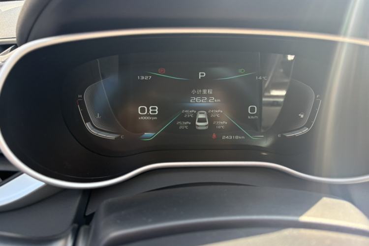 吉利汽车 帝豪 2020款 1.5L CVT向上版中控内饰15