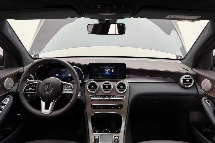 奔驰GLC 2022款 改款 GLC 300 L 4MATIC 动感型臻藏版中控内饰7001