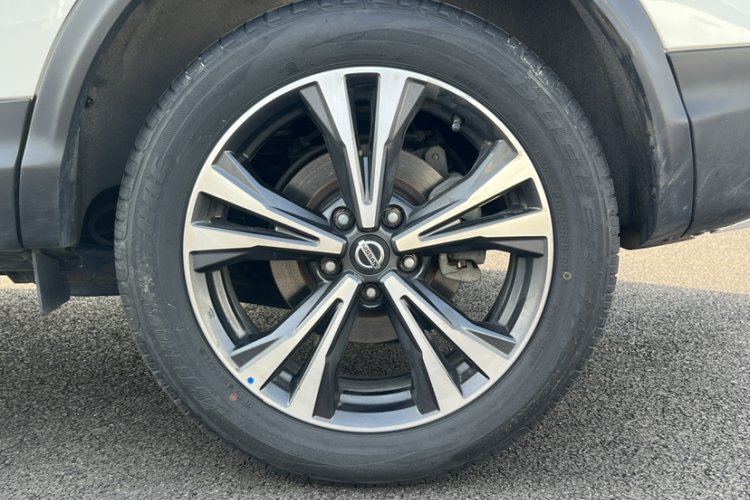 日产 逍客 2022款 2.0L CVT XV Prem豪华版车身外观6005