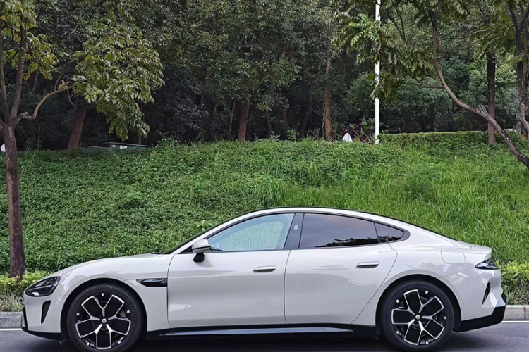 小米汽车 小米SU7 2024款 后驱长续航智驾版车身外观6001