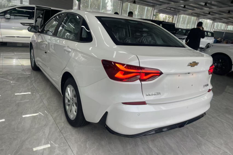 雪佛兰 科鲁泽 2024款 1.5L 双离合悦享版车身外观6004