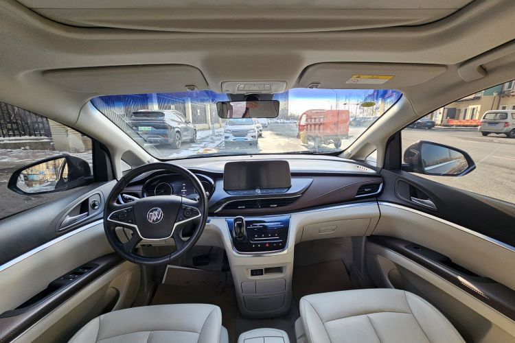 别克GL8 2021款 陆上公务舱 652T 尊贵型中控内饰7003