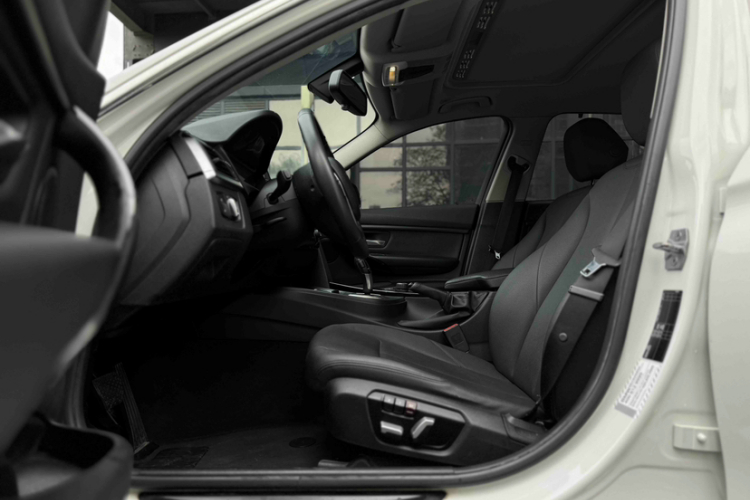 宝马3系 2016款 316Li 时尚型中控内饰7004