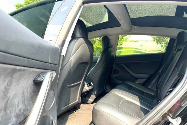 特斯拉 Model 3 2021款 标准续航后驱升级版 3D6中控内饰7002