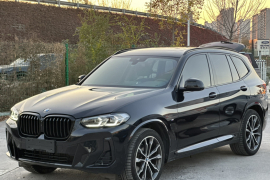 宝马X3 2023款 xDrive30i 领先型 M曜夜套装