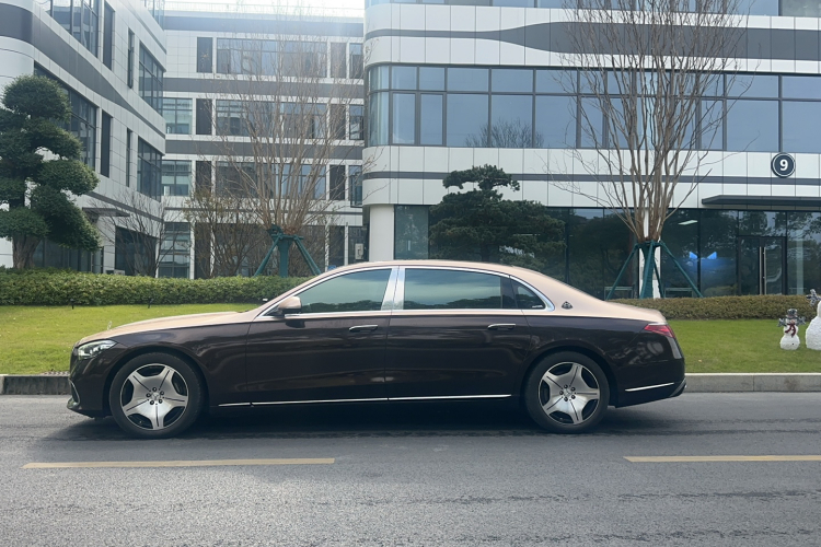 奔驰 迈巴赫S级 2022款 S 480 4MATIC 智臻特别版车身外观6005