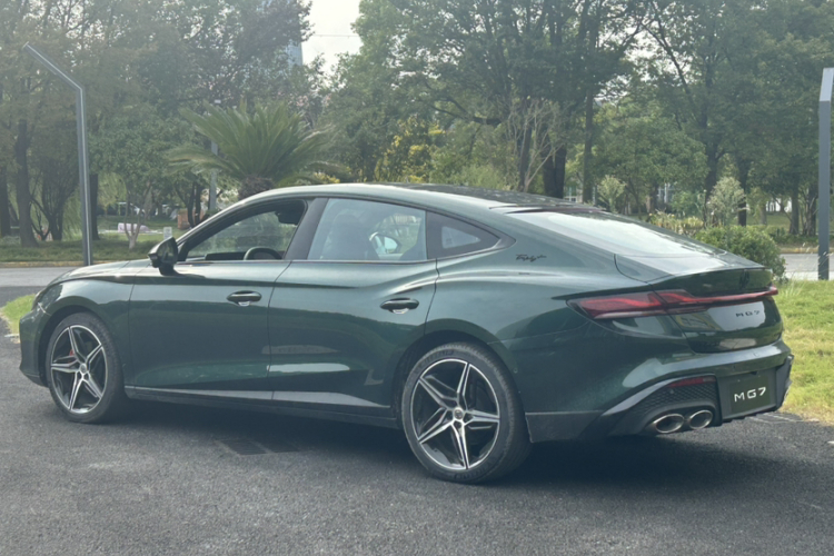 名爵 MG7 2023款 2.0T 自动Trophy+激擎耀世版车身外观6003