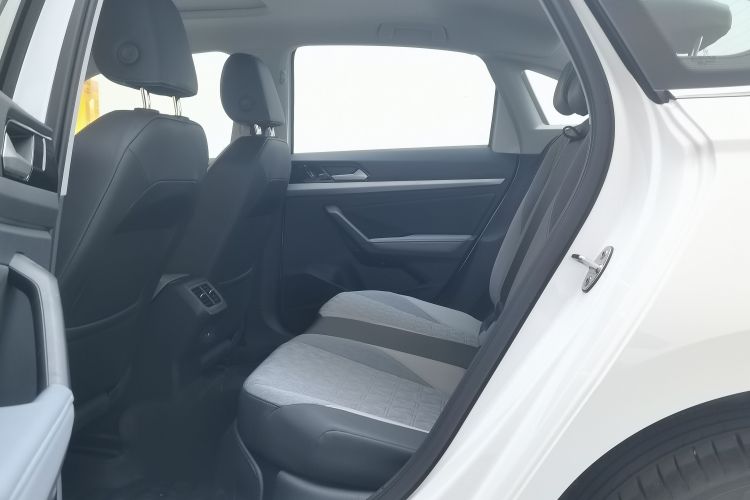 大众 朗逸 2024款 300TSI DSG满逸版中控内饰7002