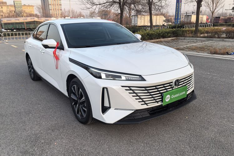 长安 逸动 2025款 蓝鲸 1.5T 500Bar旗舰型车身外观6009