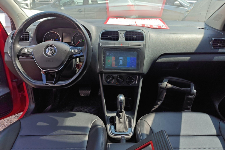 大众 Polo 2016款 1.6L 自动舒适型中控内饰7001