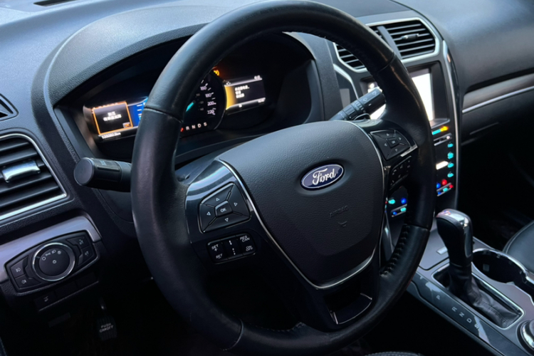 福特 探险者(进口) 2017款 2.3T 精英版局部细节13