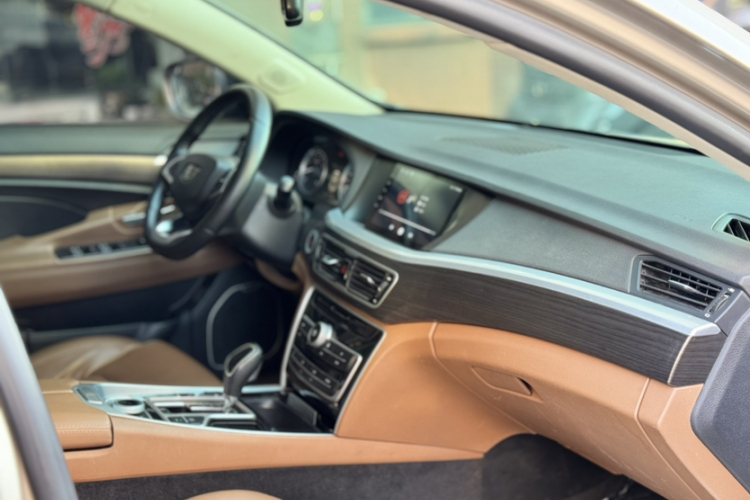 吉利汽车 博瑞 2017款 2.4L 尊雅型中控内饰7006