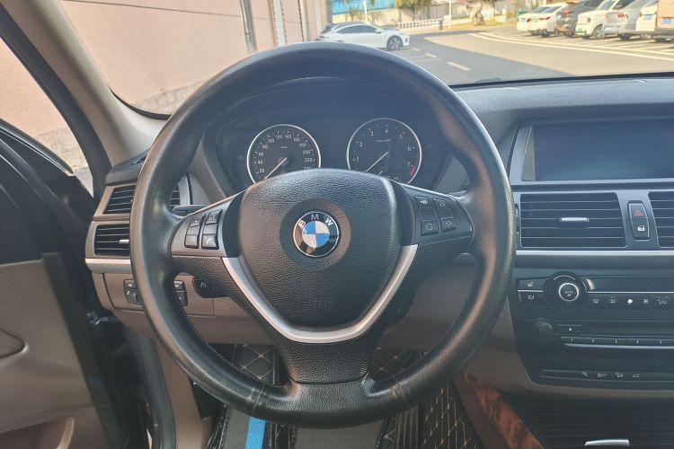 宝马X5(进口) 2011款 xDrive35i 豪华型局部细节13
